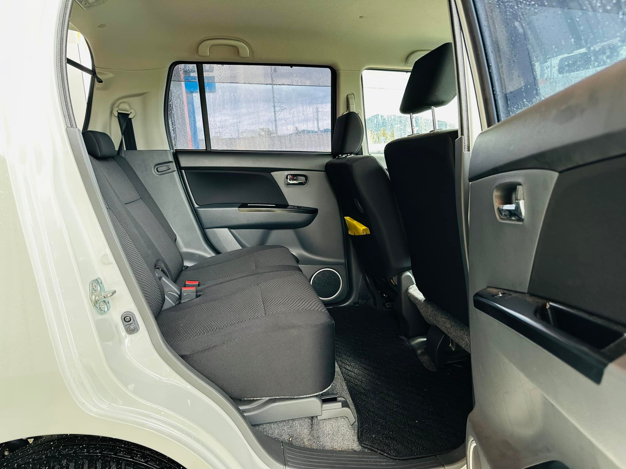 早速お一人見に来られますが🚘