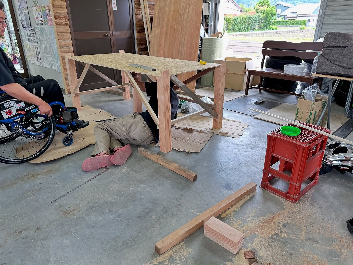 立派な作業台が出来上がりました♪